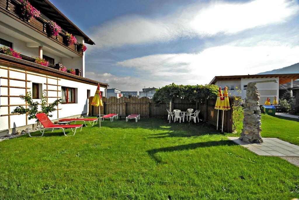 Hotel-Restaurant Sonnhof Radfeld Exterior photo